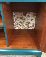 Load image into Gallery viewer, Stag Minstrel Drinks Cabinet