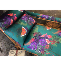 Load image into Gallery viewer, Vintage Chaise Lounge