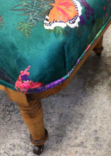 Load image into Gallery viewer, Vintage Chaise Lounge