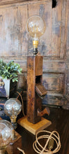 Load image into Gallery viewer, Vintage Table/Desk Lamp