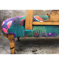 Load image into Gallery viewer, Vintage Chaise Lounge
